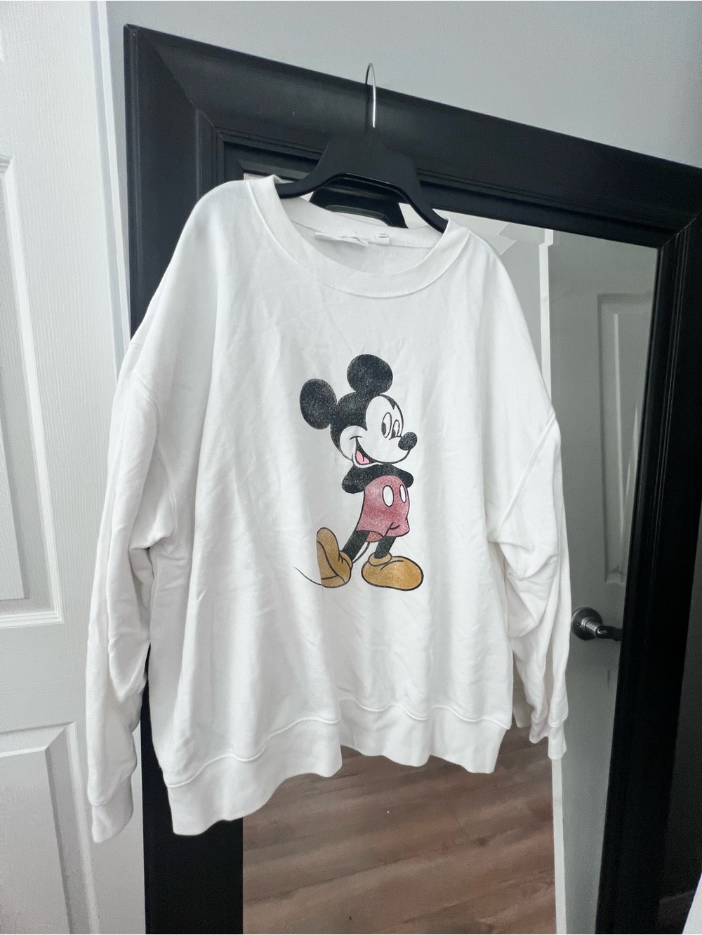 GAP White Crewneck Sweatshirt with Mickey Mouse Graphic